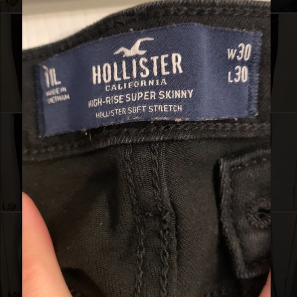 Black ripped jeans - Picture 2 of 3